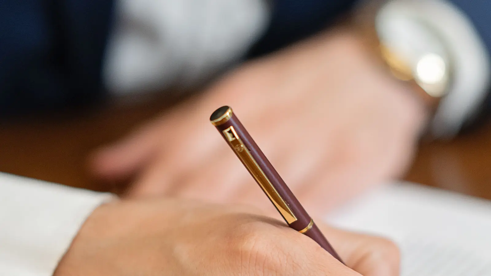Firma formal de un poder notarial